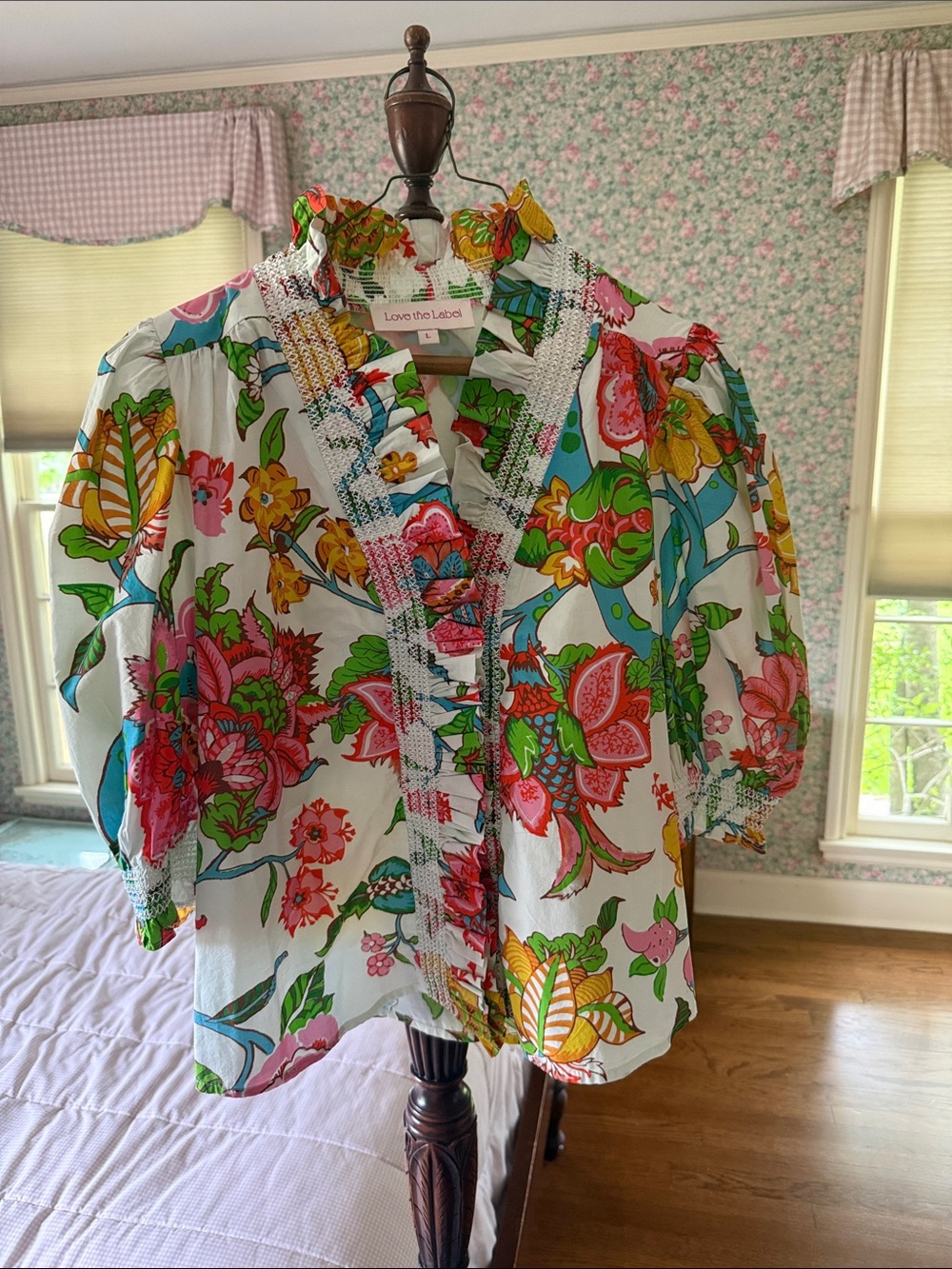 Woman’s Floral Ruffle Button-Up Top in White Multi